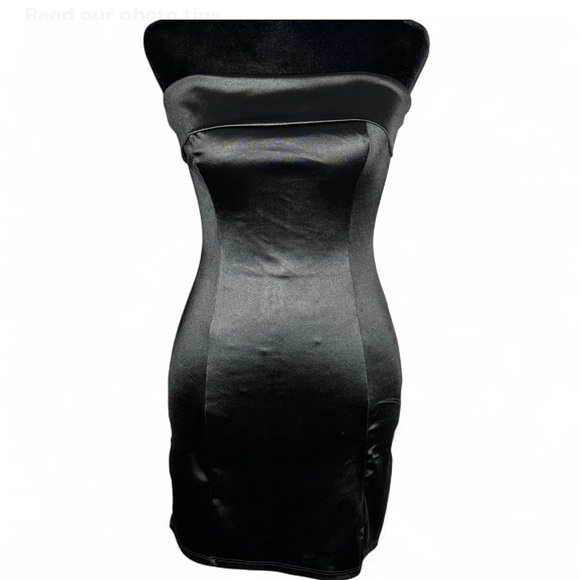 Windsor Dresses & Skirts - WINDSOR  Black Satin Strapless Mini Dress S, With Elegant Design. Good Condition
